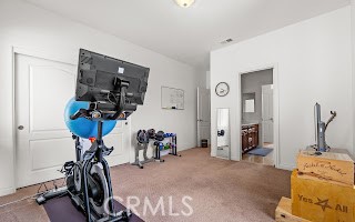 https://media.crmls.org/medias/579e3671-b7a7-4de1-ab92-887837f65d50.jpg?preset=X-Large