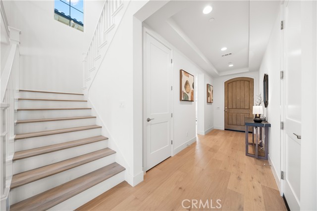 107 Somera, Irvine CA: https://media.crmls.org/medias/579e42ae-4396-4839-a1d3-03f9000c2d23.jpg