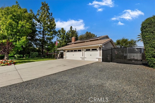 Detail Gallery Image 4 of 52 For 5901 Jasper St, Rancho Cucamonga,  CA 91701 - 4 Beds | 2/1 Baths