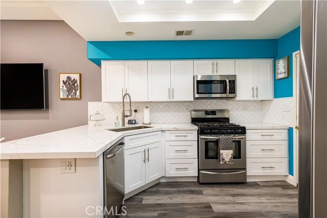 Detail Gallery Image 13 of 37 For 11 Mission Ct, Lake Forest,  CA 92610 - 2 Beds | 2/1 Baths