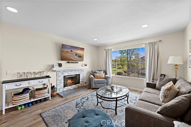Detail Gallery Image 6 of 30 For 22 Exeter #23,  Irvine,  CA 92612 - 1 Beds | 1 Baths