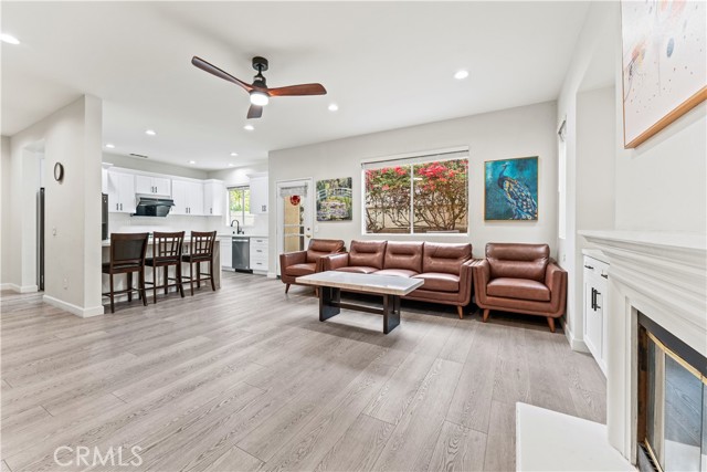 Detail Gallery Image 2 of 31 For 21 New Jersey, Irvine,  CA 92606 - 5 Beds | 3 Baths