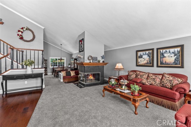 513 Loyola Drive, Placentia CA: https://media.crmls.org/medias/579fca25-d6d7-4adb-8d90-29e6eab24c72.jpg