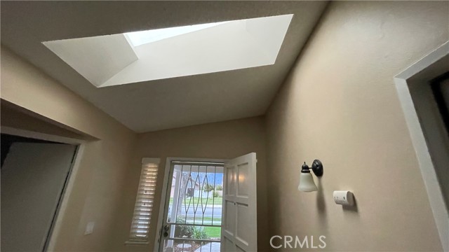 Detail Gallery Image 8 of 23 For 1328 E Pennsylvania, Redlands,  CA 92374 - 3 Beds | 2 Baths