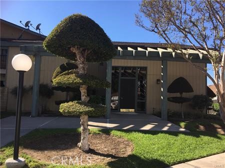 278 N Wilshire Avenue, Anaheim CA: https://media.crmls.org/medias/57a0e6e2-129d-4b0d-8c96-52d56e6d207b.jpg