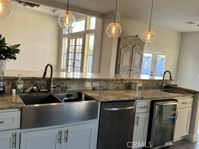 17287 Grove Drive, Riverside CA: https://media.crmls.org/medias/57a132c7-83af-424c-8a7d-8e6257d8426e.jpg
