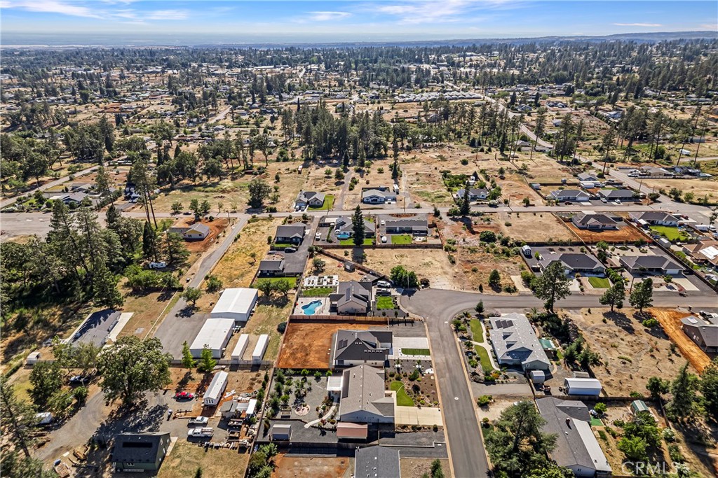 https://media.crmls.org/medias/57a3c2ae-ac83-49a7-ae4b-e68f89fb9008.jpg?preset=X-Large