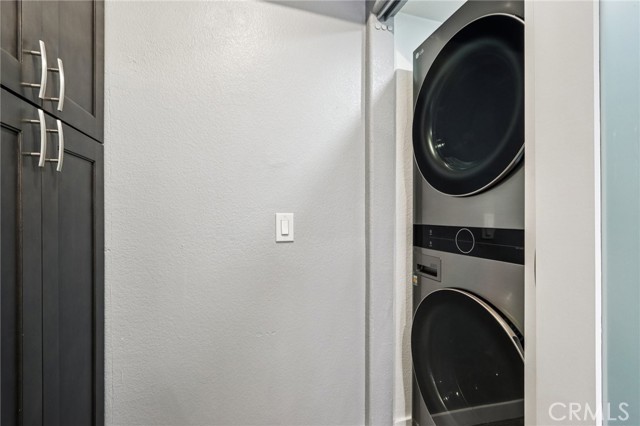 Detail Gallery Image 25 of 39 For 15928 Hunsaker #7,  Paramount,  CA 90723 - 3 Beds | 3 Baths