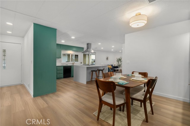 626 N. Dearborn Street, Redlands CA: https://media.crmls.org/medias/57a4abe1-2f8f-4ba6-b432-76553ca61a31.jpg