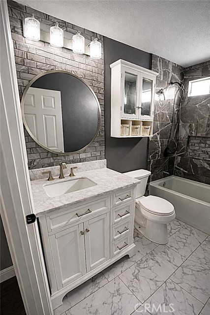 Detail Gallery Image 24 of 29 For 22896 San Joaquin East, Canyon Lake,  CA 92587 - 5 Beds | 2/1 Baths