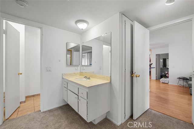 23515 Lyons Avenue, Valencia CA: https://media.crmls.org/medias/57a5a300-c8e5-47de-9e11-7350f680c668.jpg