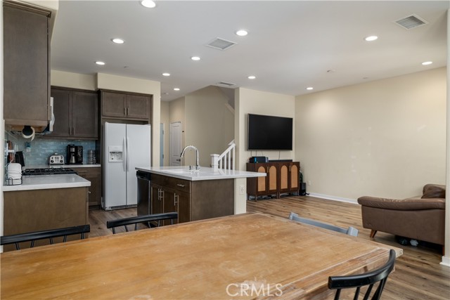 4271 Horvath Street, Corona CA: https://media.crmls.org/medias/57a5e1c7-aea9-4218-8751-02a6aad58132.jpg