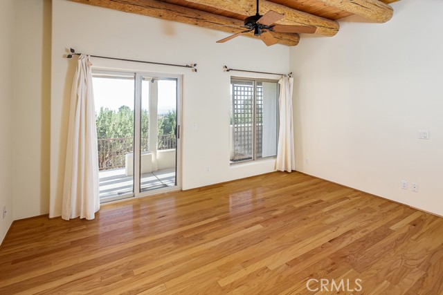 10555 Cima Mesa Road, Juniper Hills CA: https://media.crmls.org/medias/57a5fa62-d63e-44fa-b0ae-4d011b954bd1.jpg