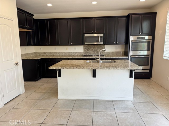Detail Gallery Image 3 of 20 For 31540 Rose Sage Way, Murrieta,  CA 92563 - 4 Beds | 2/1 Baths