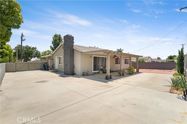 1322 W 6th Street, Ontario CA: https://media.crmls.org/medias/57a697f3-fc41-4e20-814b-e3614b06e5fa.jpg