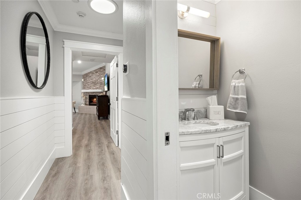 2nd powder bathroom
In Primary room