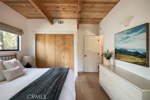 Detail Gallery Image 19 of 31 For 109 N Grass Valley Rd, Lake Arrowhead,  CA 92352 - 3 Beds | 2 Baths