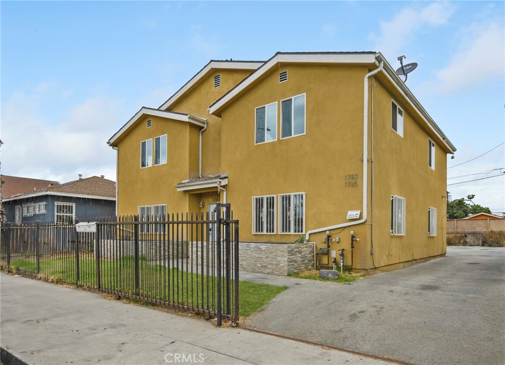 MLS #WS25226167 image #1