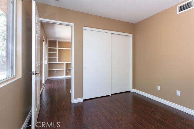 Detail Gallery Image 4 of 24 For 1750 Tallowberry Ln, Simi Valley,  CA 93065 - 3 Beds | 2/1 Baths