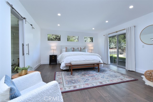 Detail Gallery Image 35 of 59 For 3551 Royal Woods Dr, Sherman Oaks,  CA 91403 - 4 Beds | 4/1 Baths