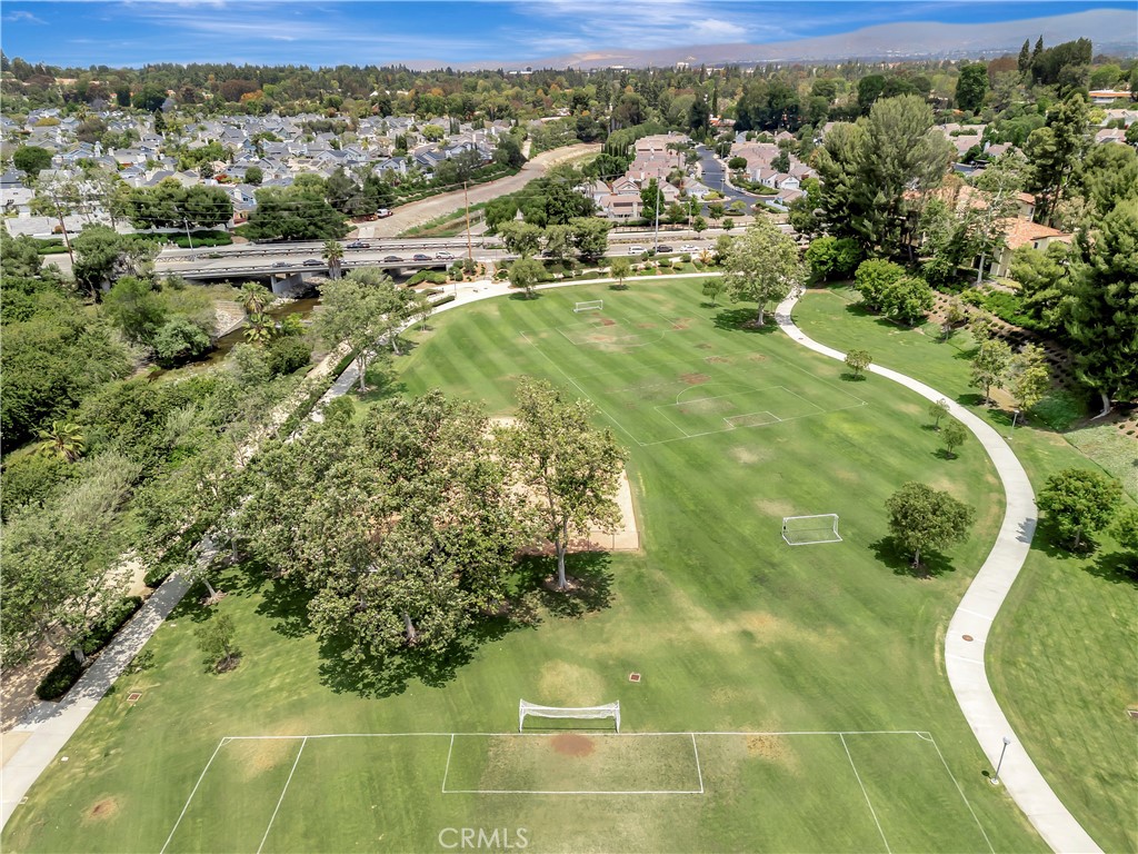 https://media.crmls.org/medias/57a9f357-004f-4900-9c72-430348376516.jpg?preset=X-Large