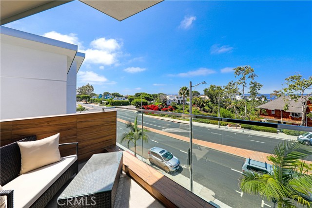 Detail Gallery Image 26 of 36 For 3920 E Coast Highway, Corona Del Mar,  CA 92625 - 3 Beds | 2/1 Baths