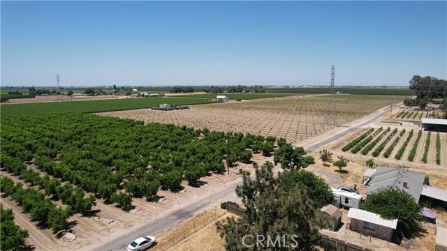 1492 W Sumner Avenue, Fresno CA: https://media.crmls.org/medias/57ab79ce-3d03-4cb1-88ec-fc7d44ab7c1f.jpg