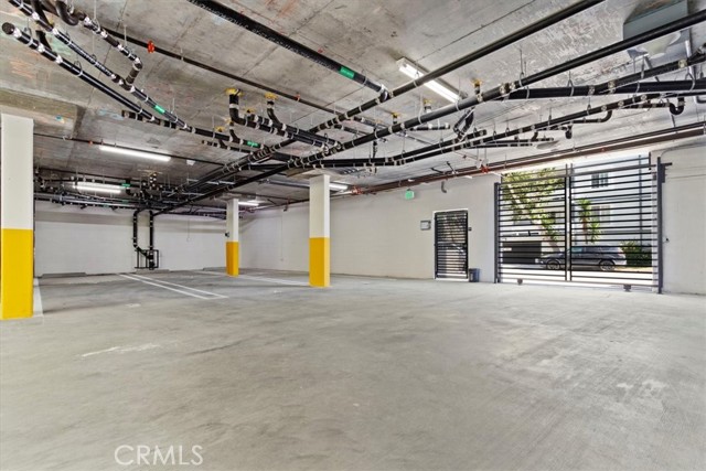 4383 Sepulveda Boulevard, Sherman Oaks CA: https://media.crmls.org/medias/57abb1d8-502e-4ec5-afad-6d54b2eb38df.jpg
