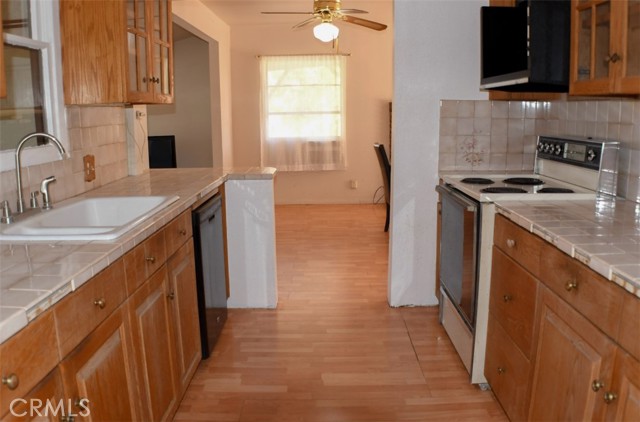 Detail Gallery Image 3 of 16 For 30344 Bouquet Canyon, Santa Clarita,  CA 91390 - 2 Beds | 1 Baths