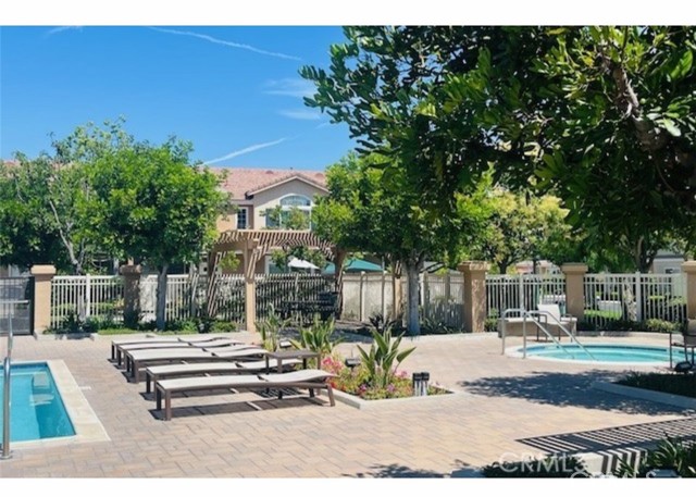 8449 E Arrowhead Way, Anaheim Hills CA: https://media.crmls.org/medias/57ae6356-c5c8-4214-afdb-df556eb8bba2.jpg