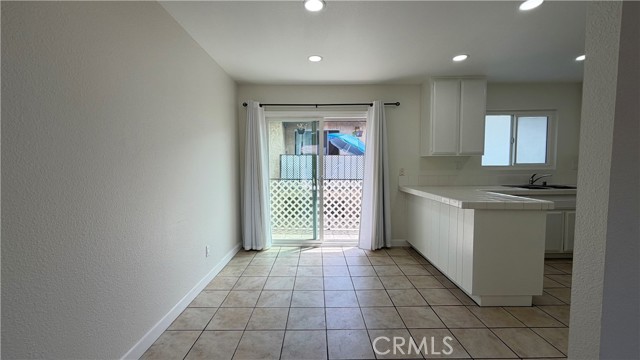 Detail Gallery Image 6 of 15 For 15923 La Forge #C,  Whittier,  CA 90603 - 2 Beds | 2 Baths