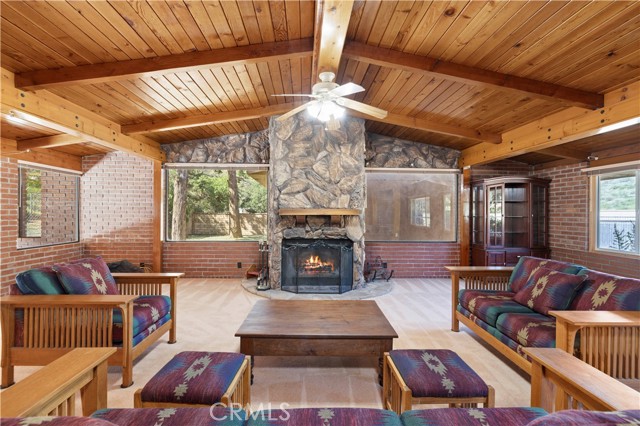 Detail Gallery Image 23 of 75 For 11950 Sierra Hwy, Agua Dulce,  CA 91390 - 3 Beds | 4 Baths