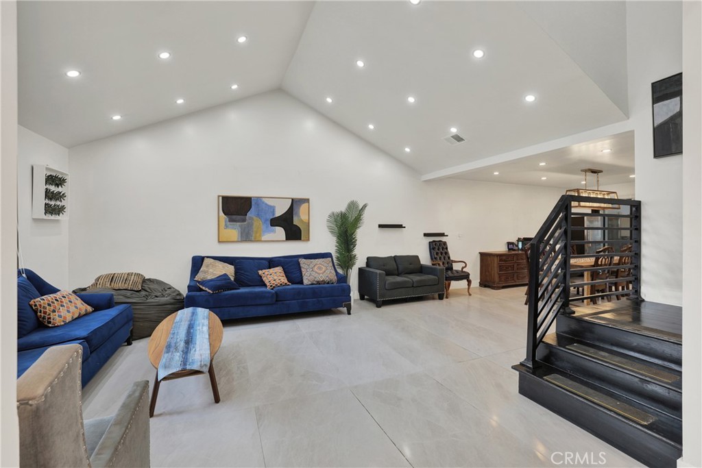 MLS #OC26160501 image #6
