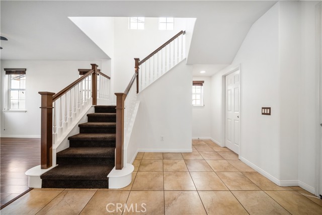 Detail Gallery Image 4 of 48 For 208 W Cork Tree, Orange,  CA 92865 - 3 Beds | 2/1 Baths