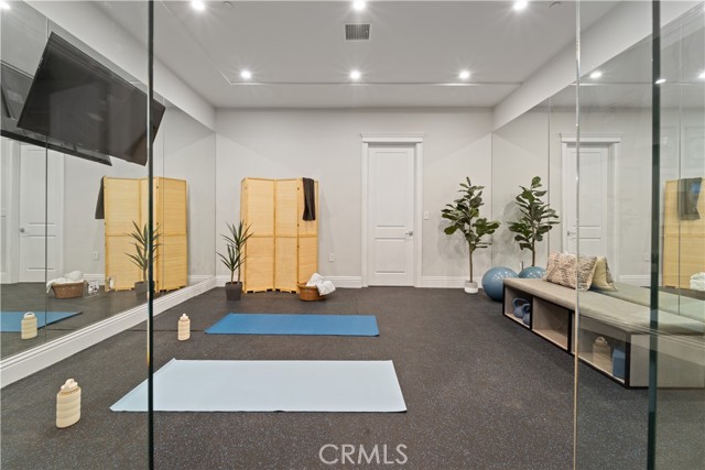 17528 Jayden Lane, Encino CA: https://media.crmls.org/medias/57b0afd9-74b0-4d14-9b0f-5a4f6543734f.jpg