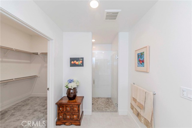 7002 Citron Lane, Cypress CA: https://media.crmls.org/medias/57b0b9e3-1345-4ec3-8cfe-afaea359a160.jpg