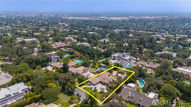 Detail Gallery Image 38 of 41 For 950 Hampton, Arcadia,  CA 91006 - 5 Beds | 6/2 Baths