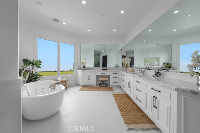 Detail Gallery Image 26 of 72 For 32042 Isthmus View Dr, Rancho Palos Verdes,  CA 90275 - 6 Beds | 6/2 Baths