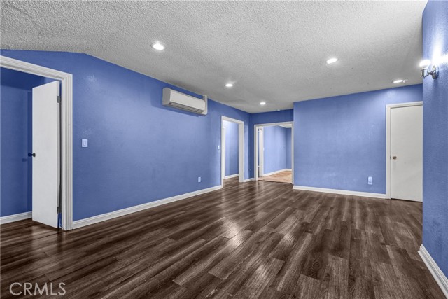 Detail Gallery Image 15 of 28 For 6418 Makee Ave, Los Angeles,  CA 90001 - 4 Beds | 2 Baths