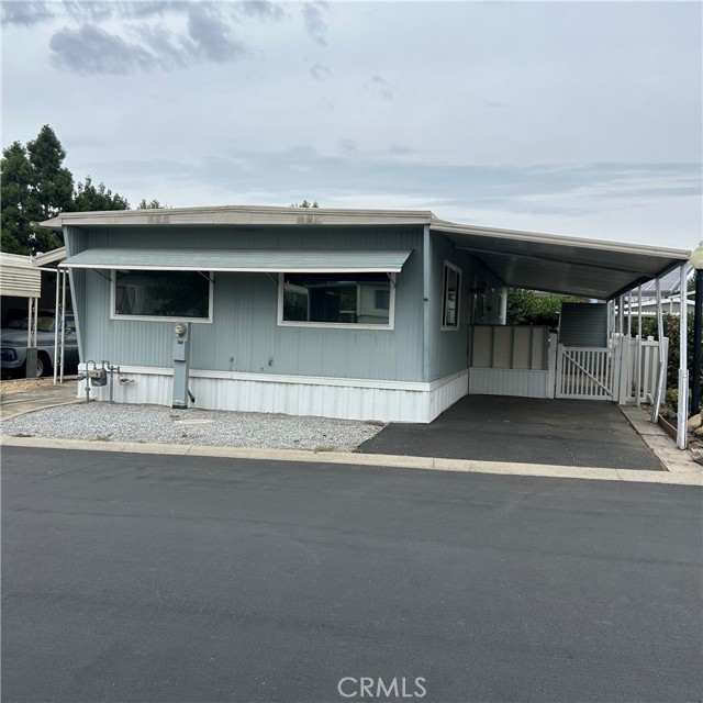 450 Judson Avenue, Redlands CA: https://media.crmls.org/medias/57b24af2-b91d-4ba6-9566-d78f3ce6e374.jpg