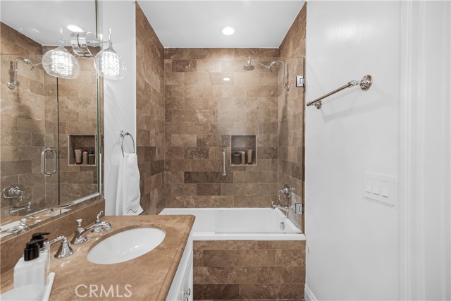 10455 Lindbrook Drive photo 30