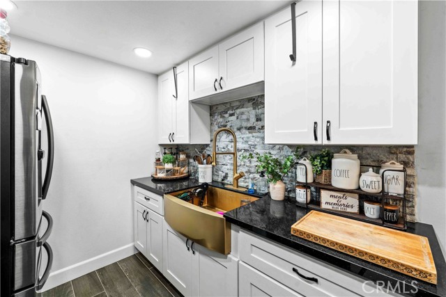 327 North 3RD, K photo 7