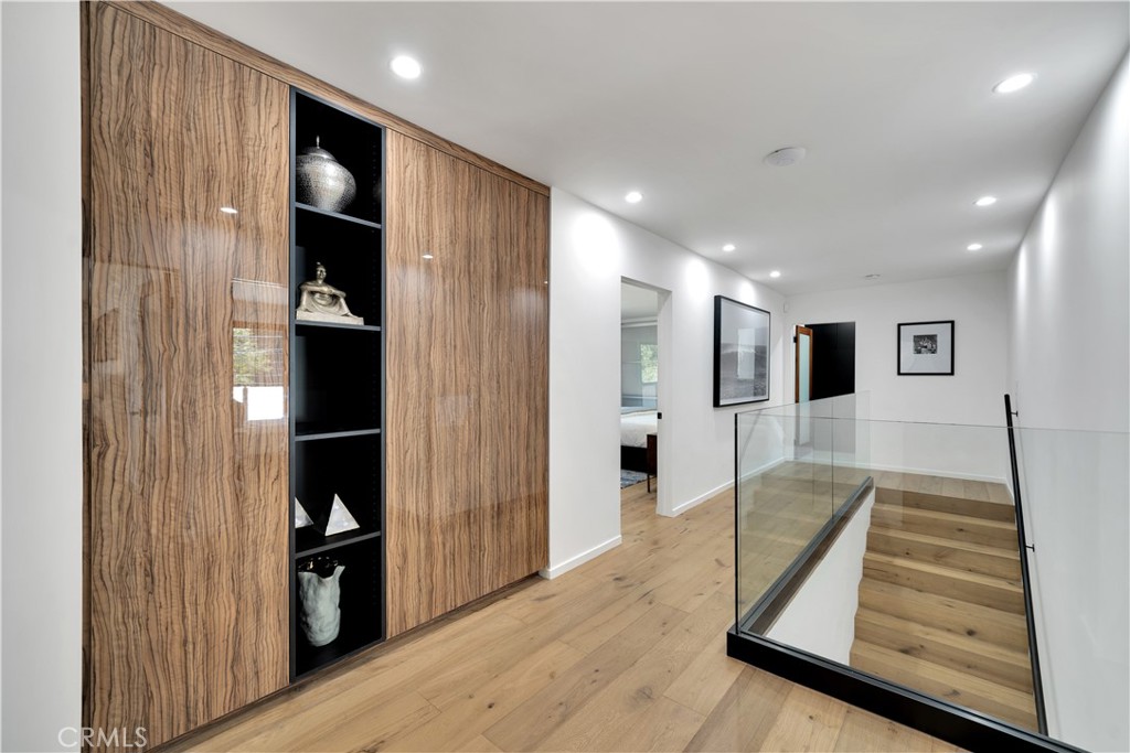 31. 2743 Laurel Canyon Boulevard Los Angeles, CA 90046