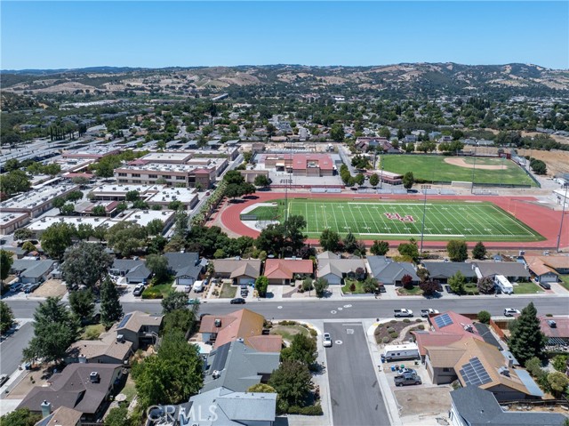 415 Veronica Drive, Paso Robles CA: https://media.crmls.org/medias/57b45ad3-c731-4849-acd1-559ce56e3499.jpg