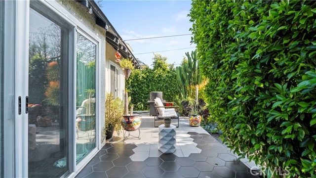Detail Gallery Image 8 of 38 For 5323 Arlington Ave, Los Angeles,  CA 90043 - 3 Beds | 3 Baths
