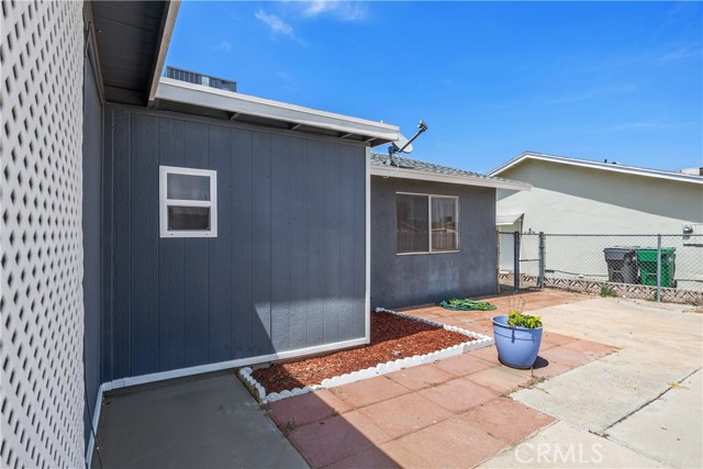 26095 Fairlane Drive, Menifee CA: https://media.crmls.org/medias/57b4f1a4-f596-4e5b-8da1-9f09a323b1ad.jpg