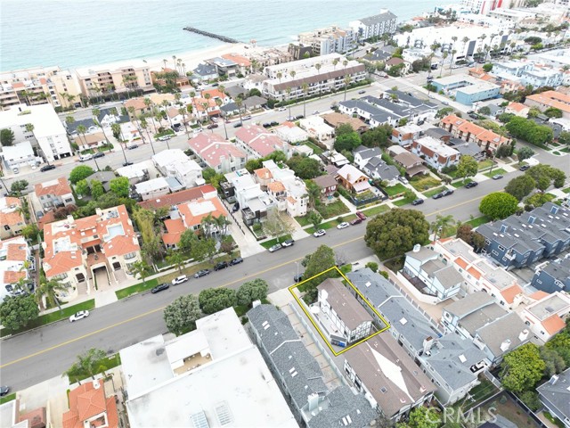 716 Broadway, Redondo Beach, California 90277, 3 Bedrooms Bedrooms, ,2 BathroomsBathrooms,Residential,Sold,Broadway,SB23089212