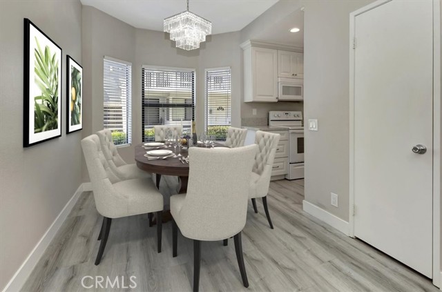 52 Remington, Irvine CA: https://media.crmls.org/medias/57b5b85b-5c06-4955-bd35-276d5eaebf3f.jpg