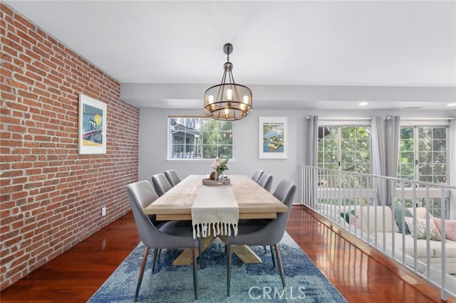 Detail Gallery Image 9 of 34 For 23163 Mulholland Drive Unit 6, Woodland Hills,  CA 91364 - 2 Beds | 2/1 Baths