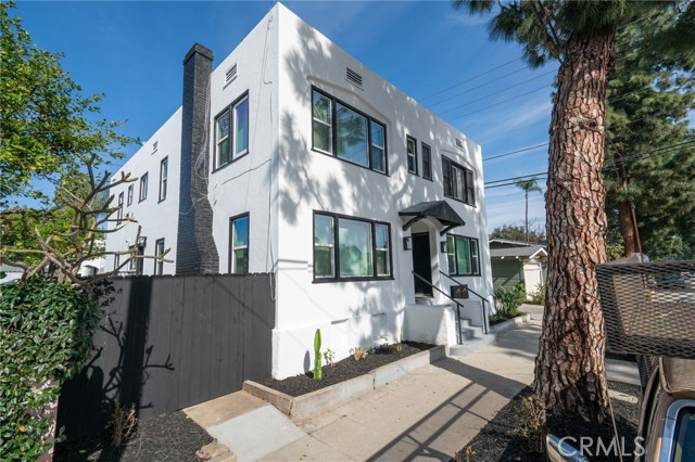 415 W Pine Street, Santa Ana CA: https://media.crmls.org/medias/57b70825-bd11-489d-a670-7dd6d5544411.jpg